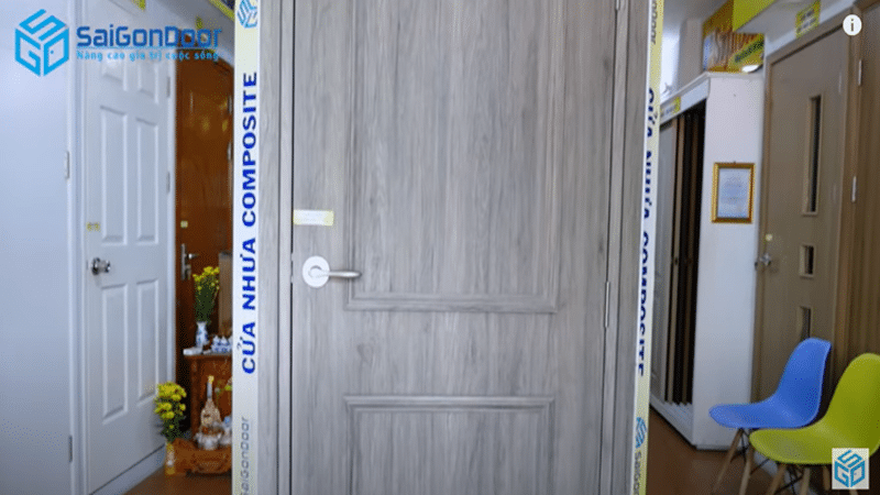 MẪU CỬA NHỰA COMPOSITE  SAIGONDOOR THIẾT KẾ PHÀO CHỈ NỔI CÓ SẴN TẠI CÁC SHOWROOM